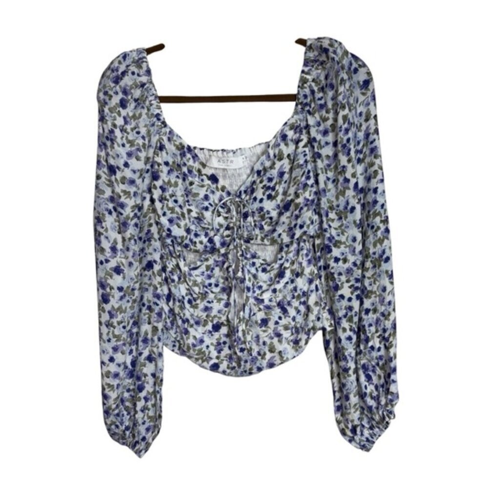 💐ASTR The Label Floral Ditsy Smocked Cut Out Blouse